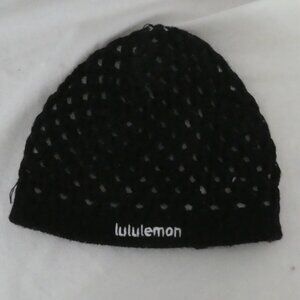 LULULEMON | OS - one size | Black Crochet Knit Beanie | Made In Canada 🟥🍁🟥